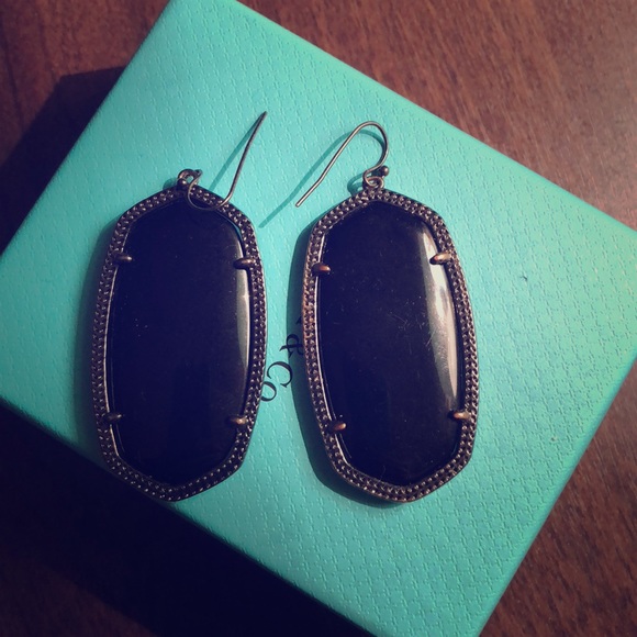 Kendra Scott Jewelry - Black and gun medal Kendra Scott earrings